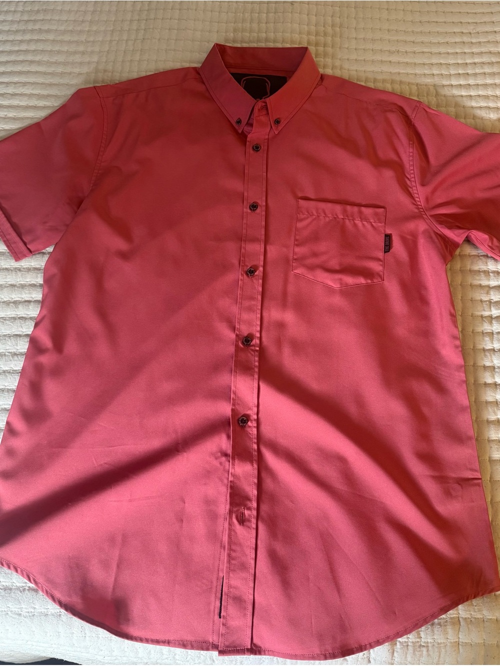 The Drive Clothing Men's Short-Sleeve Button-Down Shirt in blood red